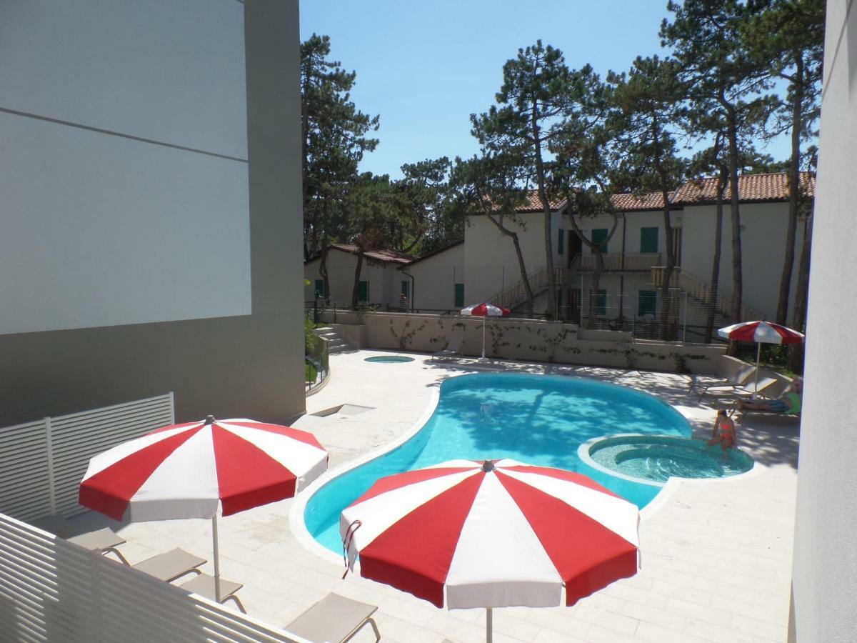 Residence Melograno Bibione Exterior foto